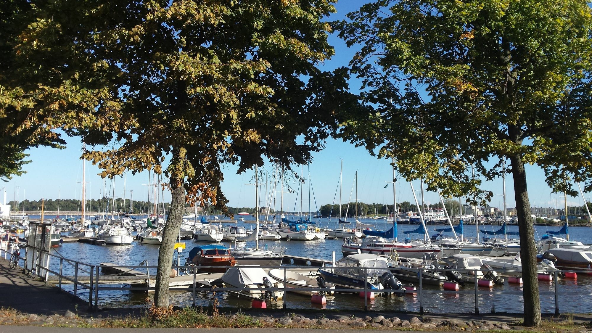 Seaside Downtown Apartment With Private Parking Helsinki Bagian luar foto